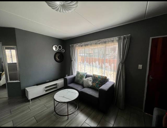 2 BEDROOM APARTMENT FOR SALE IN GROBLERPARK